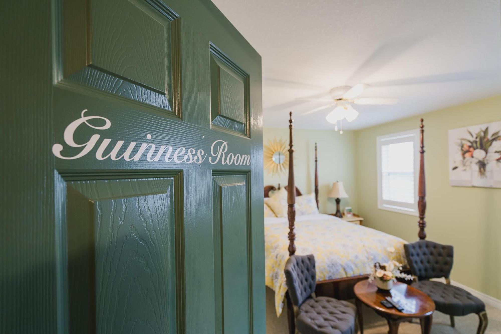 Old Town Country Landing Bed and Breakfast Niagara-on-the-Lake Eksteriør billede
