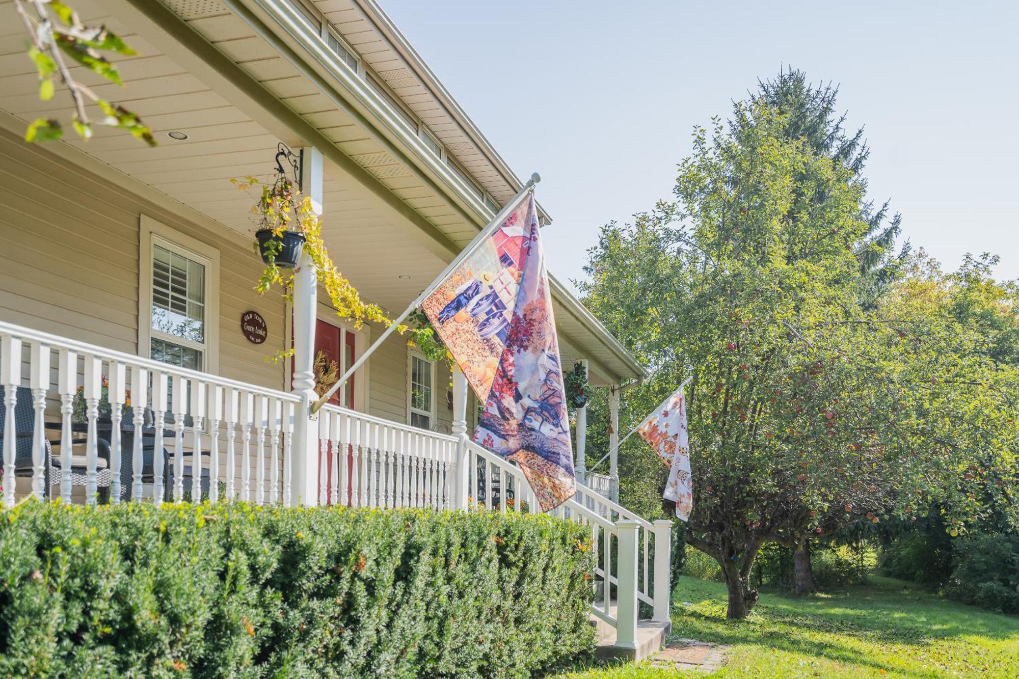 Old Town Country Landing Bed and Breakfast Niagara-on-the-Lake Eksteriør billede