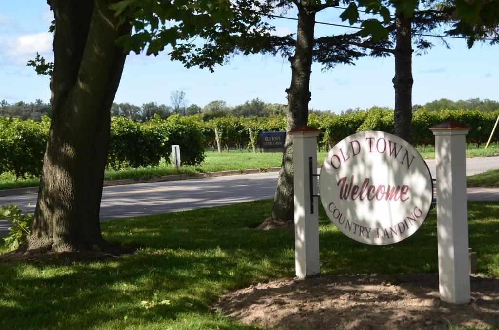 Old Town Country Landing Bed and Breakfast Niagara-on-the-Lake Eksteriør billede