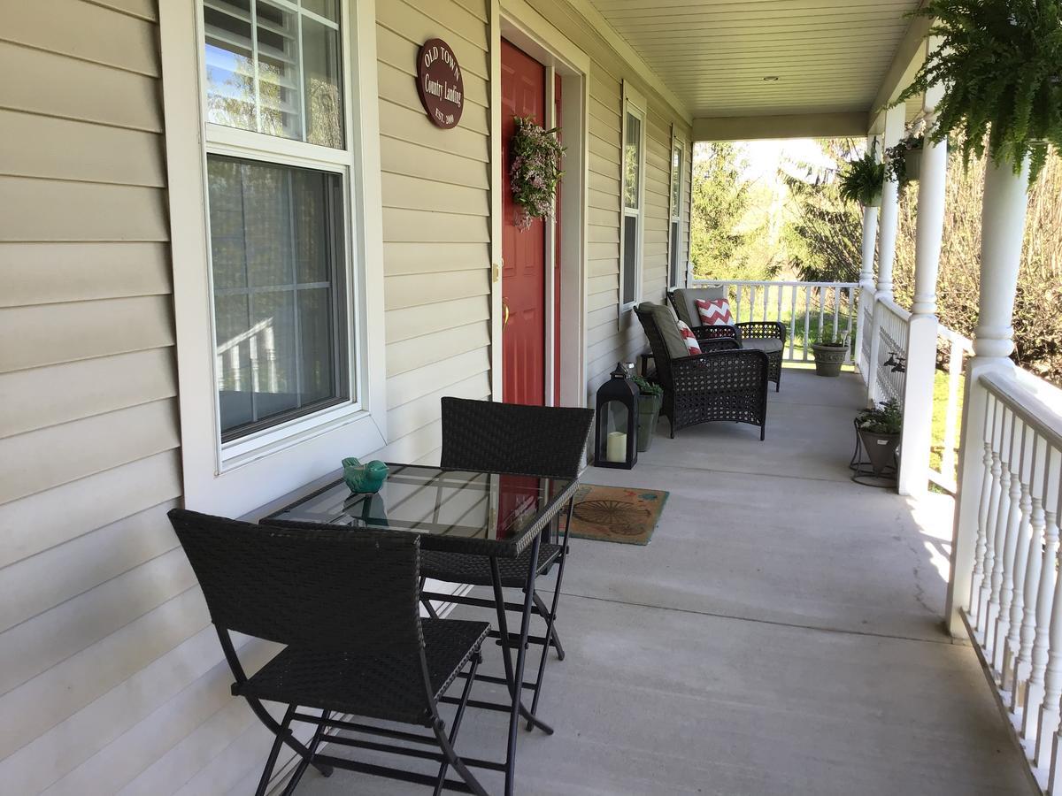 Old Town Country Landing Bed and Breakfast Niagara-on-the-Lake Eksteriør billede